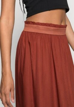 ONLY Onlvenedig Life Long Skirt - Maxi Skirt - Henna -Pieces Shop e754c41a153c41ab8ea3a3f3efde7632