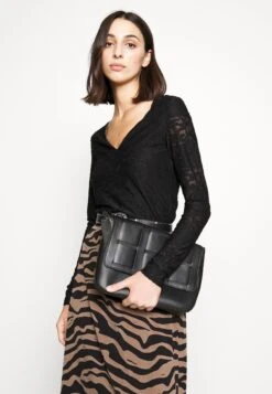 Vero Moda Tall Vmshilah Naja Ankle Skirt - Maxi Skirt - Brown Lentil/Perla -Pieces Shop ee68509ce4de4384932e06c14f829804