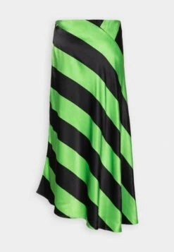 SAMSØE SAMSØE Viktoria Bias Skirt - Maxi Skirt - Green -Pieces Shop f049ee7df4844111aeb604d426cac772