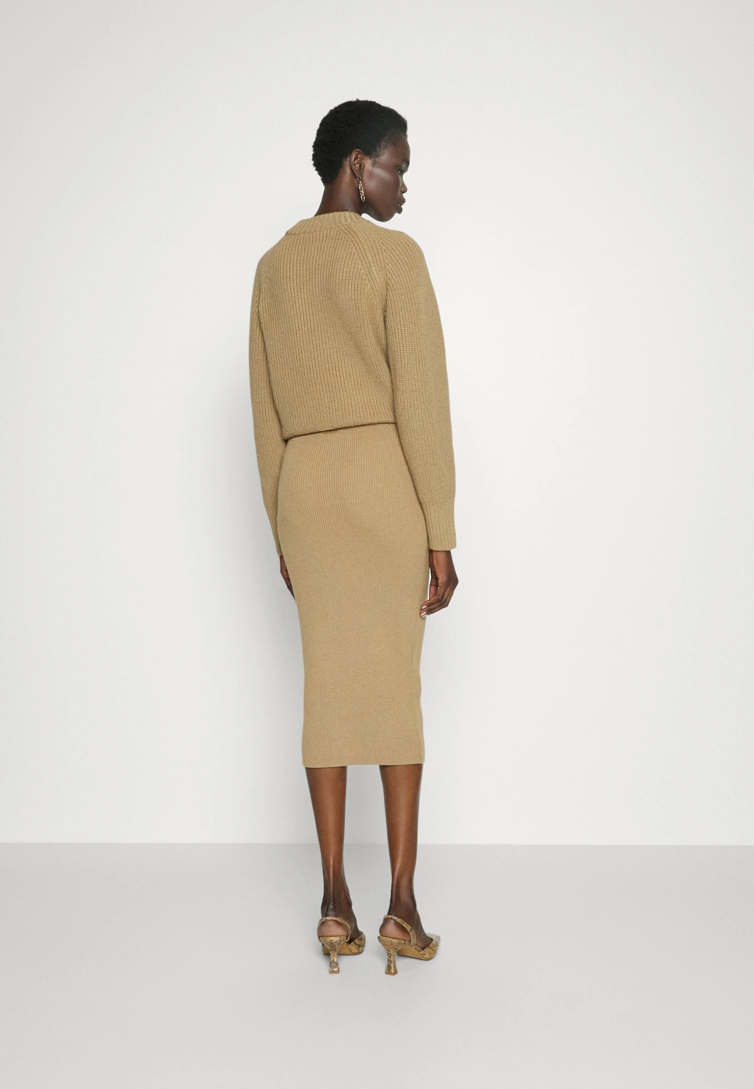 MICHAEL Michael Kors Merino Skirt - Pencil Skirt - Dark Camel 5 MICHAEL Michael Kors Merino Skirt - Pencil Skirt - Dark Camel - Image 3