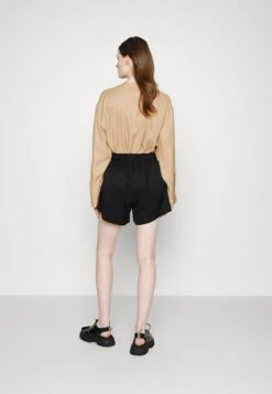 Libertine-Libertine Real - Shorts - Black -Pieces Shop f6aa70dd9bb440f3b90cde59a844c3d9