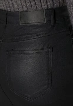 Noisy May Callie Chic Skirt - Mini Skirt - Black -Pieces Shop f6d02f15764f482094eac0c326509439