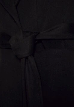 MAX & Co. Shortrun - Short Coat - Black -Pieces Shop f6f33eb0fafc4b05a5b12db6bbcc2ba6