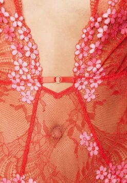 ETAM Somptueuse - Body -Pieces Shop f88c1d3a748245808153cedeba13f46b