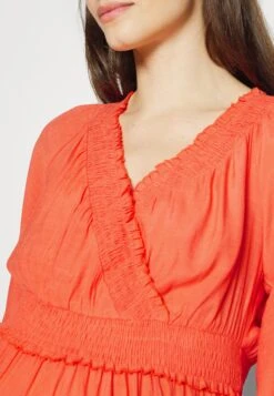 Mamalicious Mlpeace Tess Dress - Day Dress - Mandarin Orange -Pieces Shop f9948fd741b546d8b4e8a9aba5bf8668