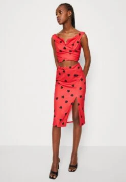 Wal G Valentines Heart Midi Skirt - Pencil Skirt - Red/Black -Pieces Shop fca021edf08347ea98db8bc279f3e72f
