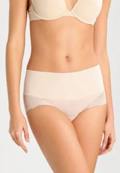 Spanx Undietectable Hipster - Shapewear